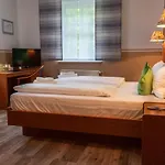 Parkhotel Garni 3* Neustadt (Dosse)