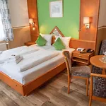 Parkhotel Garni 3* Neustadt (Dosse)