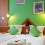 Parkhotel Garni ホテル Neustadt
