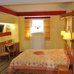 Parkhotel Garni Hotel 3*