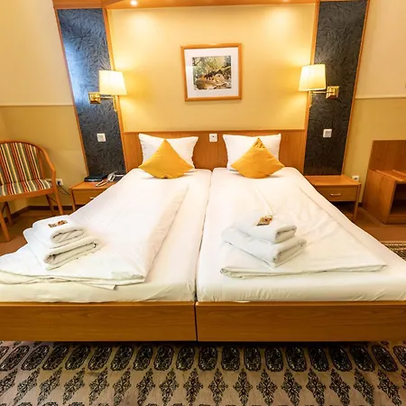 Parkhotel Garni 3* Neustadt (Dosse)