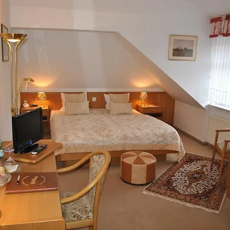 Parkhotel Garni Szálloda