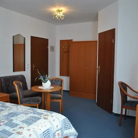 Parkhotel Garni Szálloda Neustadt